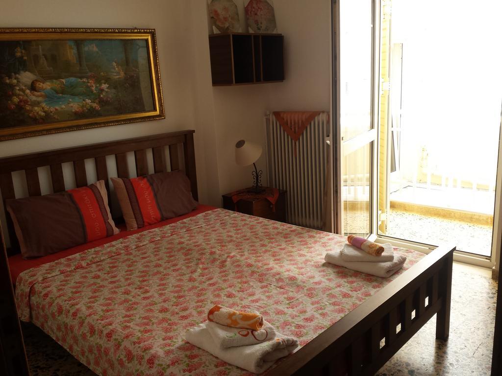 Apartment Froso On The Beach Rethymno Quarto foto